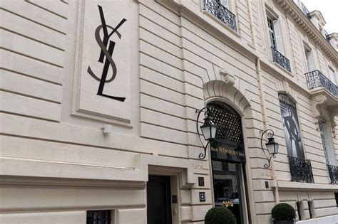 negozio storico parigi yves saint laurent|yves saint laurent paris.